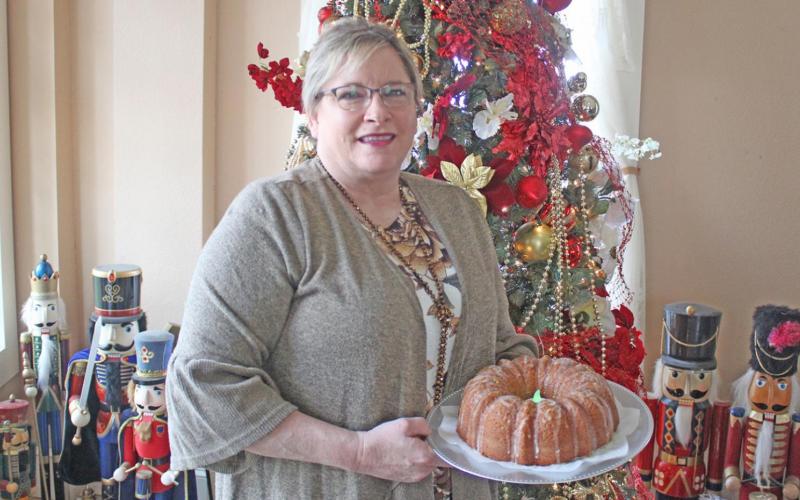 Locals enjoy 1st annual Chamber bake off